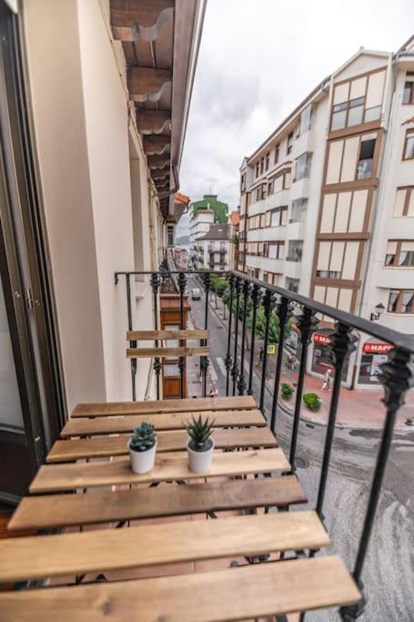 Ferienwohnung Apartamento De Diseno Junto Al Puerto De Castro Urdiales Exterior foto