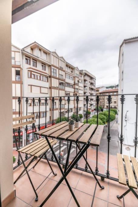 Ferienwohnung Apartamento De Diseno Junto Al Puerto De Castro Urdiales Exterior foto